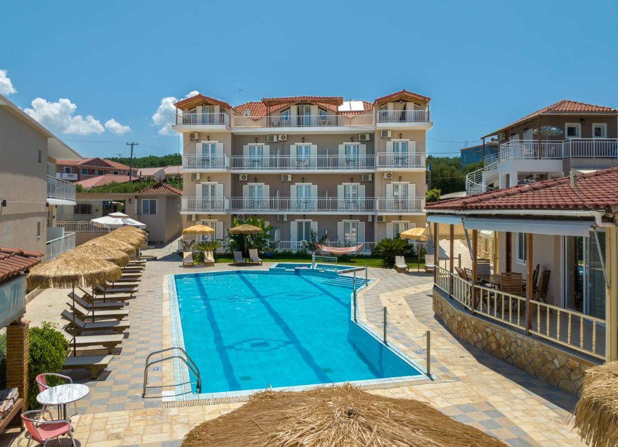 Amoudi Studios Apartments Hotel Exterior foto
