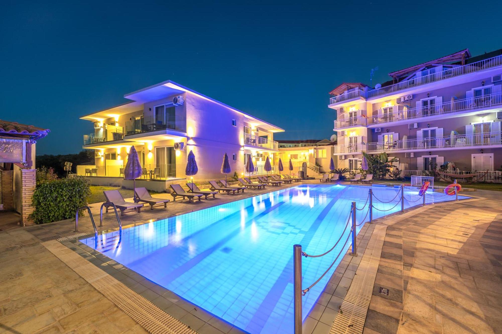Amoudi Studios Apartments Hotel Exterior foto