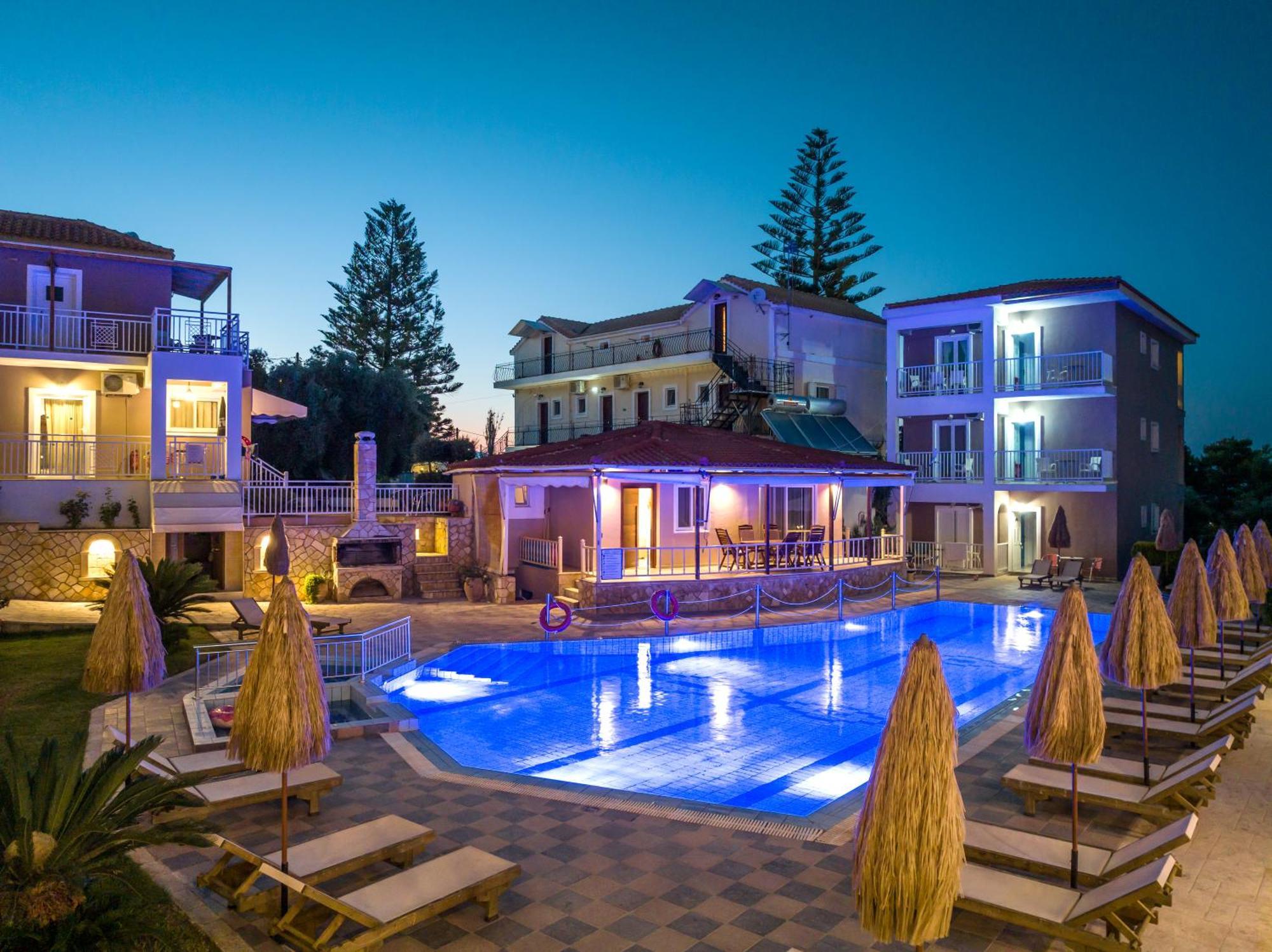 Amoudi Studios Apartments Hotel Exterior foto