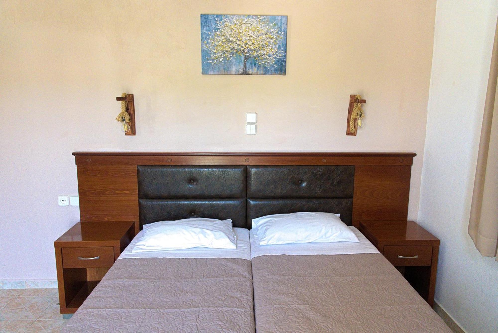 Amoudi Studios Apartments Hotel Zimmer foto