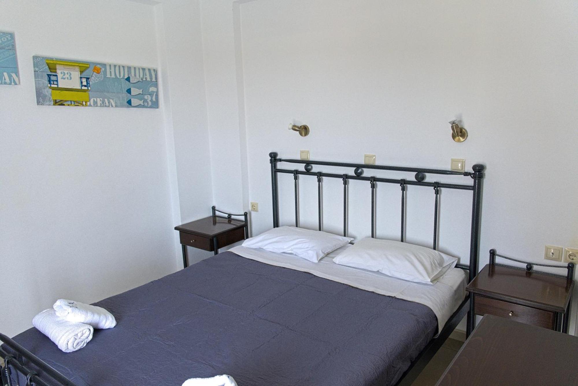 Amoudi Studios Apartments Hotel Zimmer foto