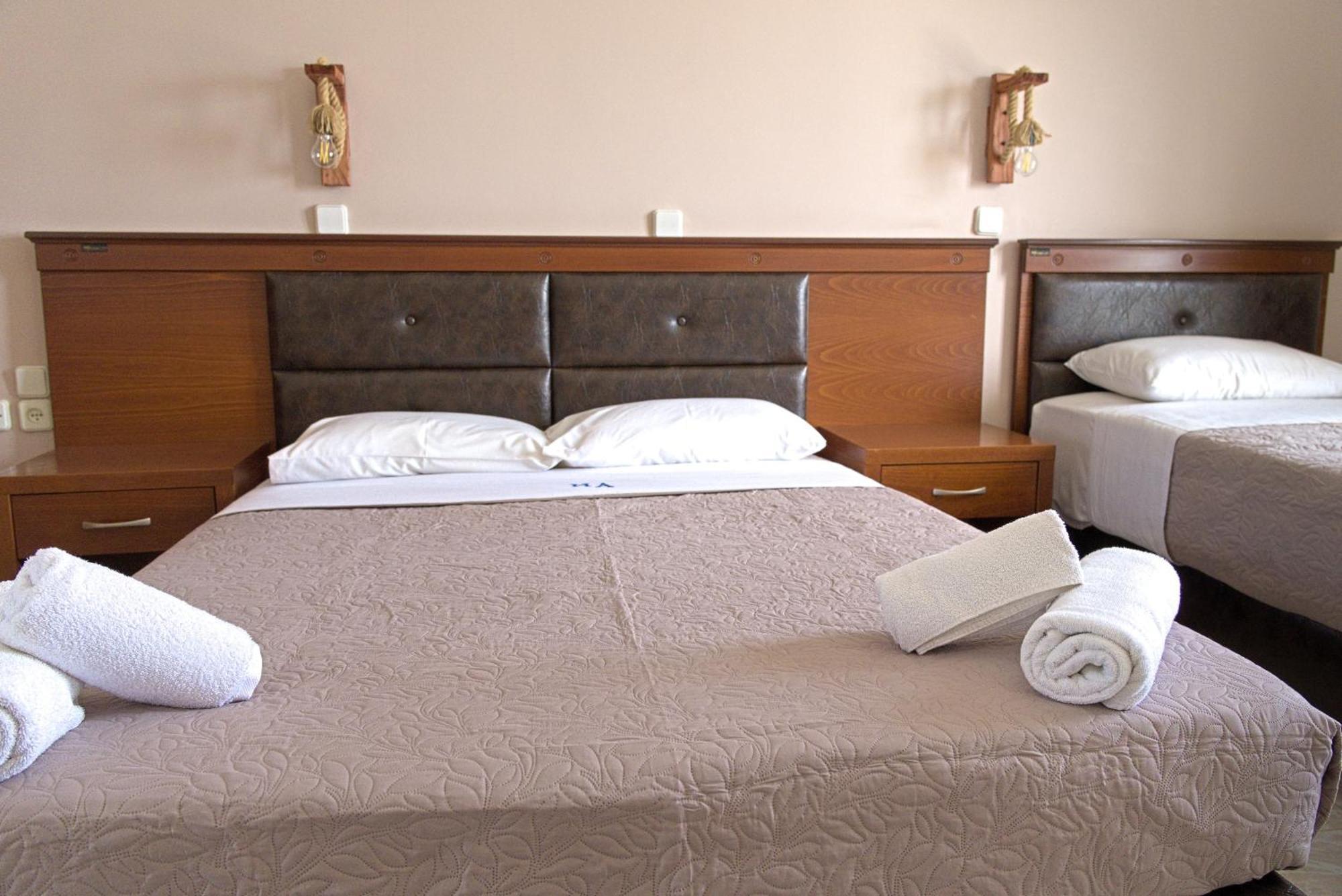 Amoudi Studios Apartments Hotel Zimmer foto